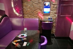 杭州临安区锦北街道附近夜总会招聘包厢管家,有学历要求吗？